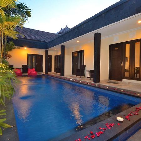 Andari Legian Hotel Bali Екстер'єр фото